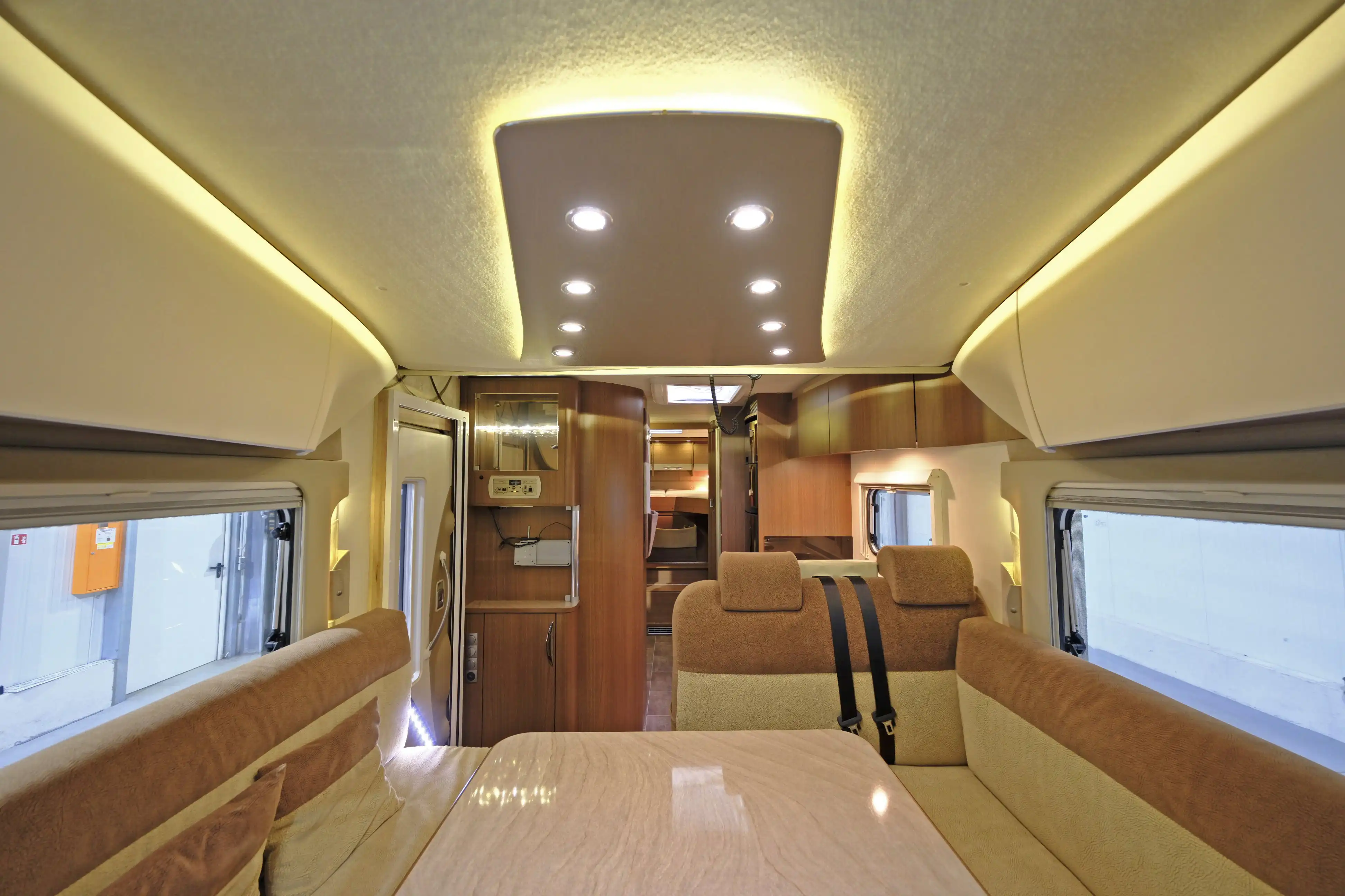 BUERSTNER Ixeo Plus 875 IT - Ansicht 9